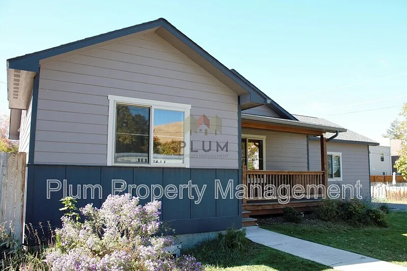 4 bed, 3.0 bath, 1950 sqft, $2,220 — Photo 1