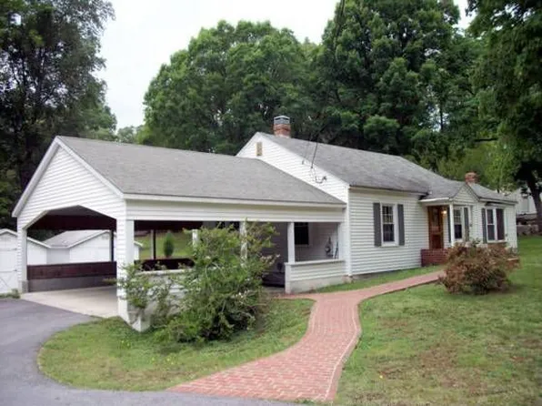 228 Mountain Hill Rd, Danville, VA 24540