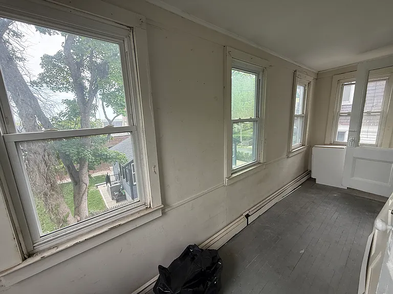 185 Saint Pauls Ave #2 — Photo 8