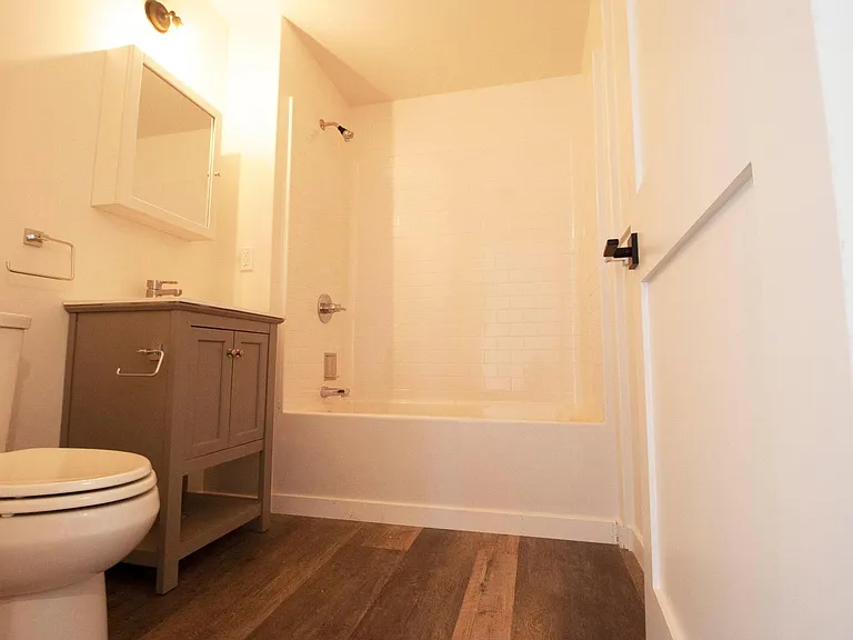 632 McCorkle Ave #B — Photo 2