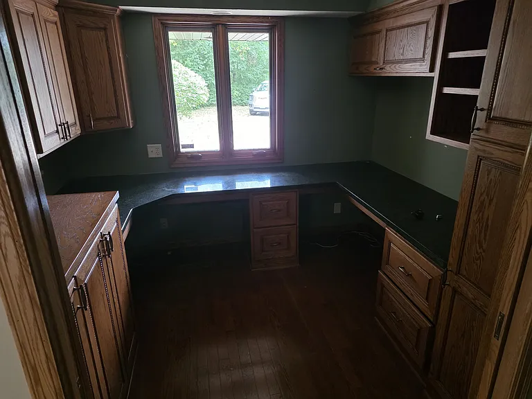 4110 Juneau Ln N — Photo 9