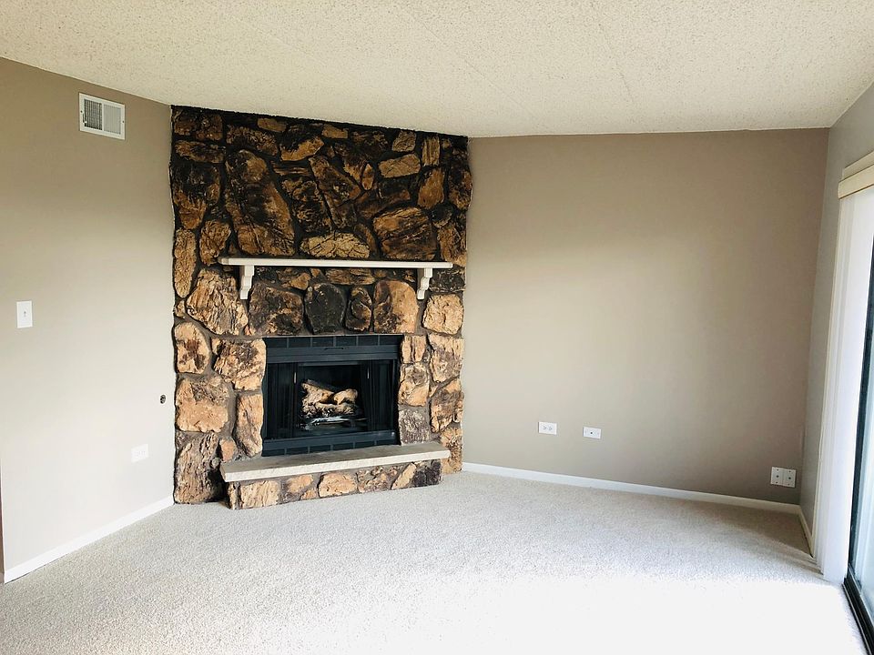 Living Room with Fireplace