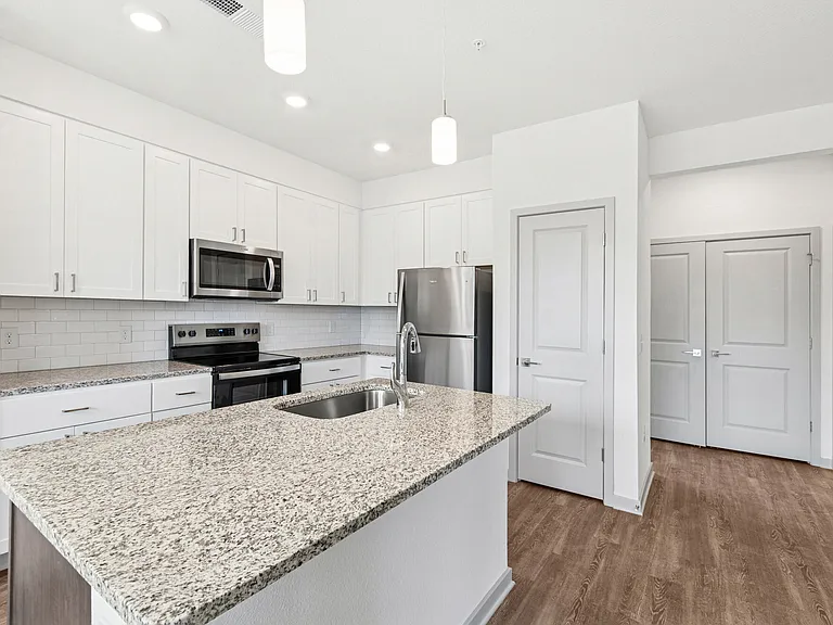 Alera at Hunters Glen — Photo 54