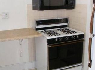 117 N Cross St, Sycamore, IL 60178