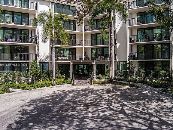 5th image of 1201 River Reach Dr APT 102