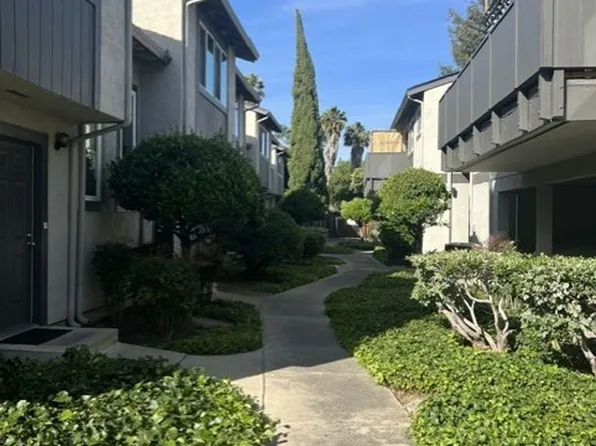 1220 Pine Creek Way APT 1, Concord, CA 94520