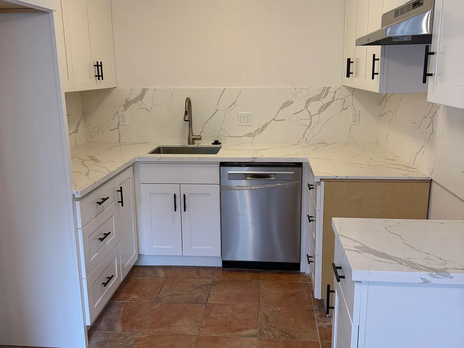 1 bed, 717 sqft, $5,000 — Photo 2