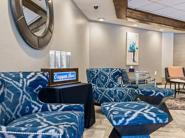 Building's Lounge