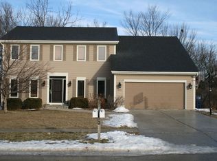 9105 Iltis Dr, Urbandale, IA 50322