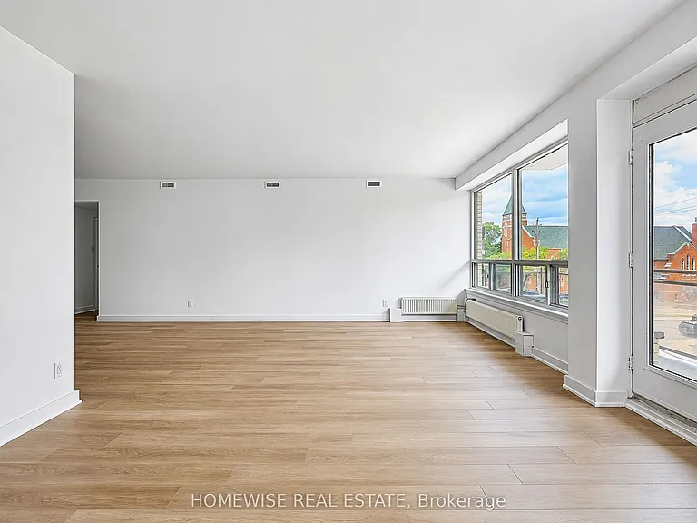 2500 Bathurst St #307 — Photo 9