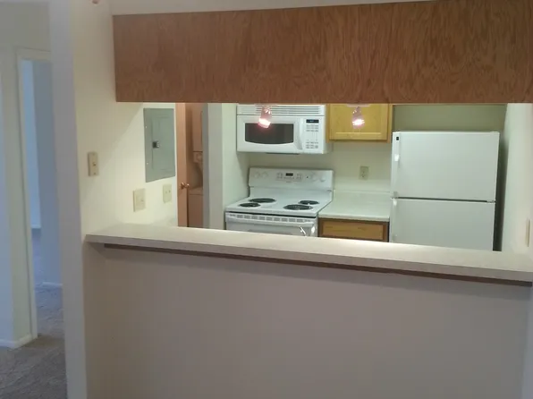 4328 Melody Ln APT 202, Madison, WI 53704
