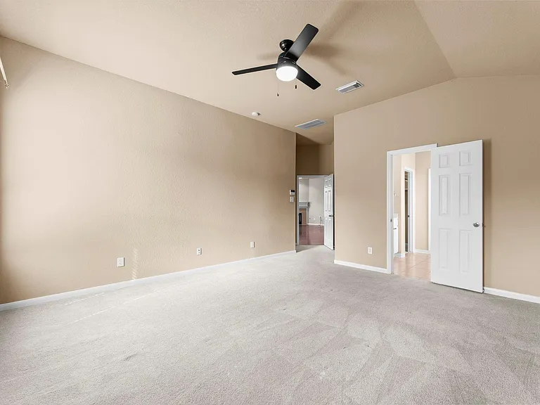 21127 Gladys Yoakum Dr — Photo 24
