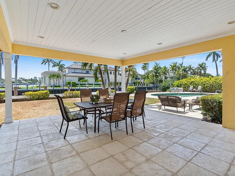 703 Royal Plaza Dr — Photo 18