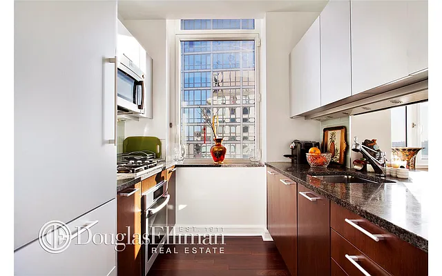 Rented by Douglas Elliman | media 6