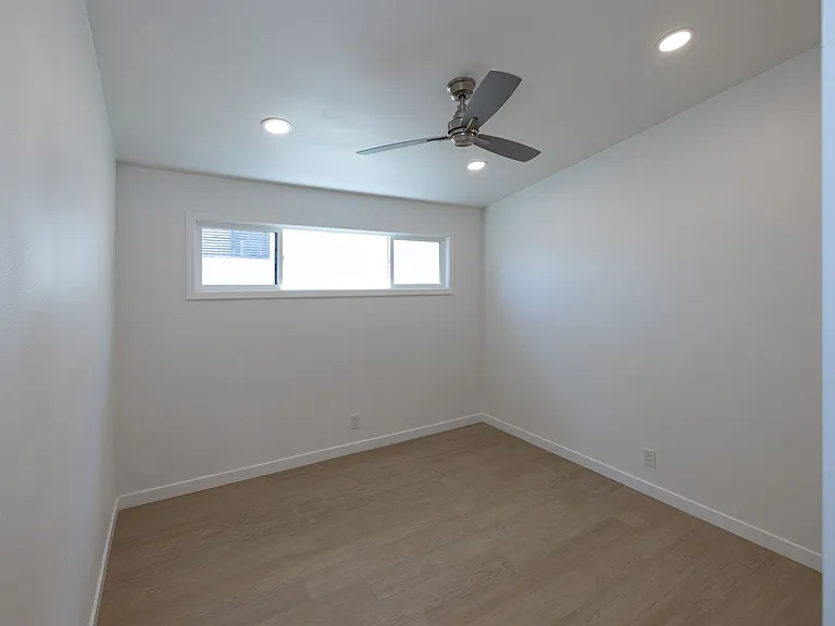 34101 El Encanto Ave — Photo 9