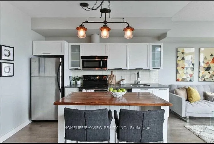 33 Mill St — Photo 2