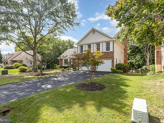 2nd image of 12857 Valleywood Dr