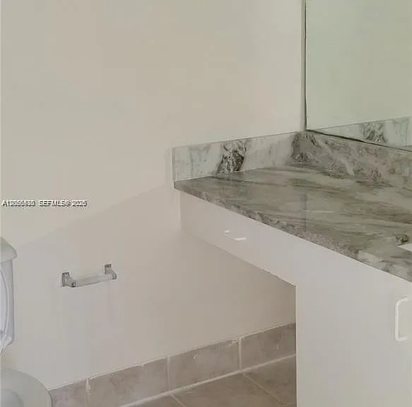 4195 N Haverhill Rd #303 — Photo 13