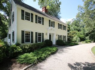 3 Strawberry Ridge Rd, Ridgefield, CT 06877
