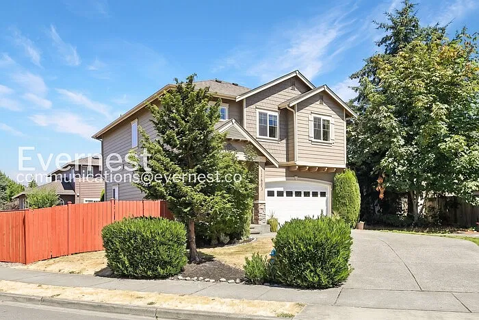 3 bed, 3.0 bath, 1771 sqft, $3,600 — Photo 2