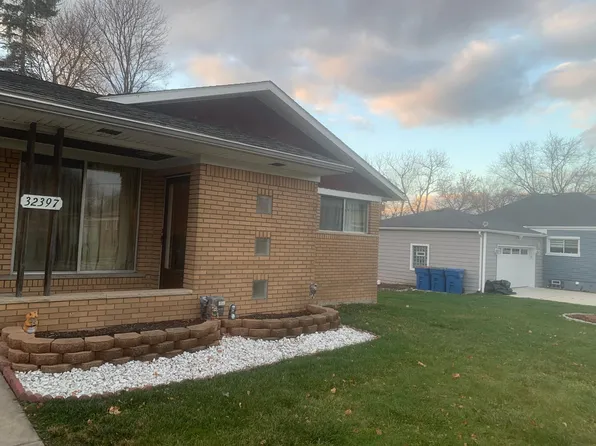 32397 Linderman Ave, Warren, MI 48093