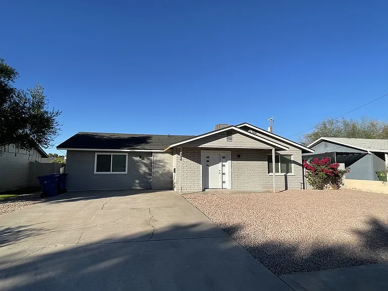 824 W Romo Jones St — Photo 12