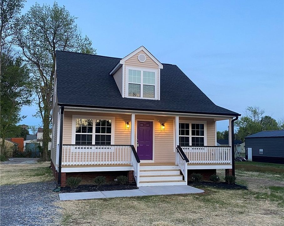 1st image of 3709 Harris Ave