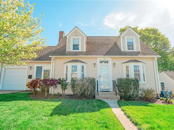 104 Fairfield Rd, Cranston, RI 02910