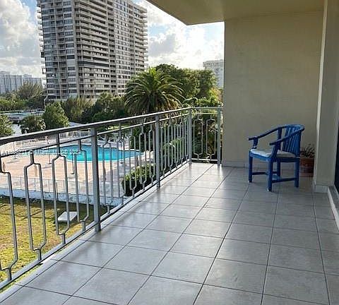 5th image of 11111 Biscayne Blvd #4D