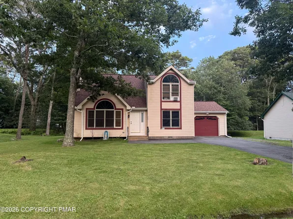 6109 Horatio Rd, Tobyhanna, PA 18466