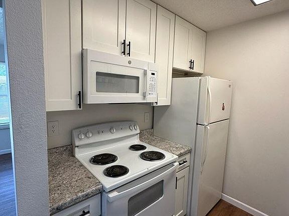 4th image of 1001 N Church St APT C