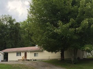 2811 Mercer Rd, New Castle, PA 16105