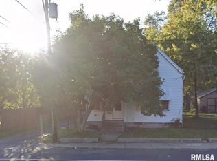 2111 N Prospect Rd, Peoria, IL 61603