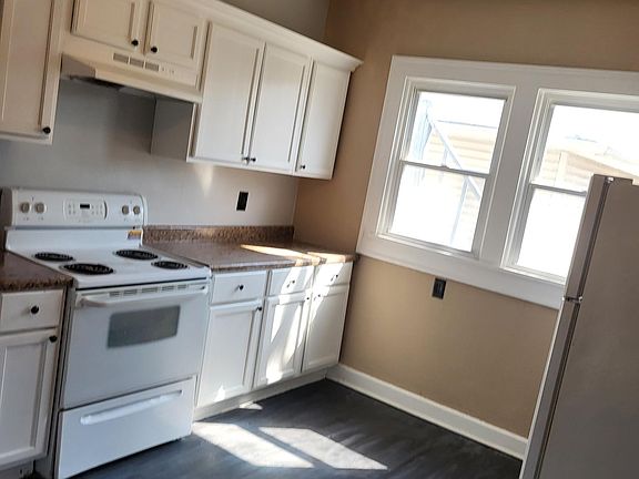 5th image of 448 N Bancroft St APT A
