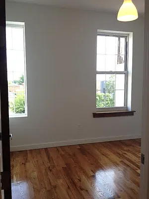 Rented by Full Time Management | media 12