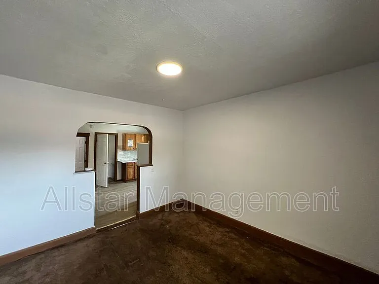 3611 E 116th St #LOWER — Photo 5