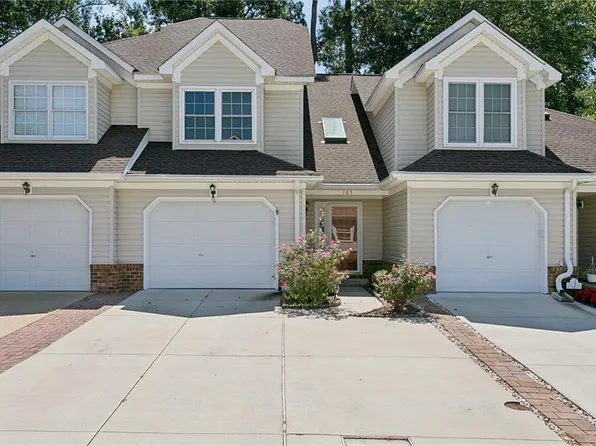 165 Rustling Oak Rdg, Yorktown, VA 23692