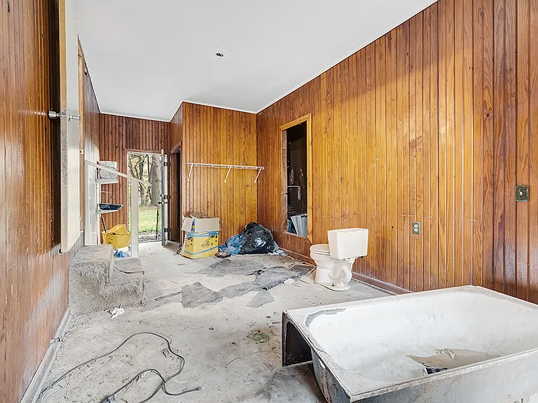 3001 Mason St — Photo 5