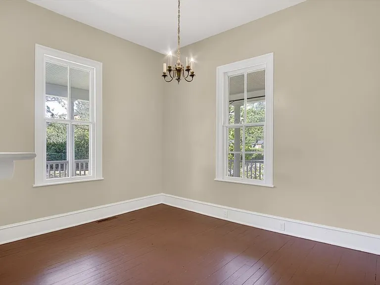 114 Forest Ave — Photo 41
