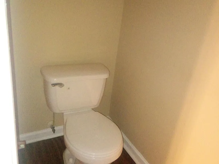 8630 Thomas Rd — Photo 7