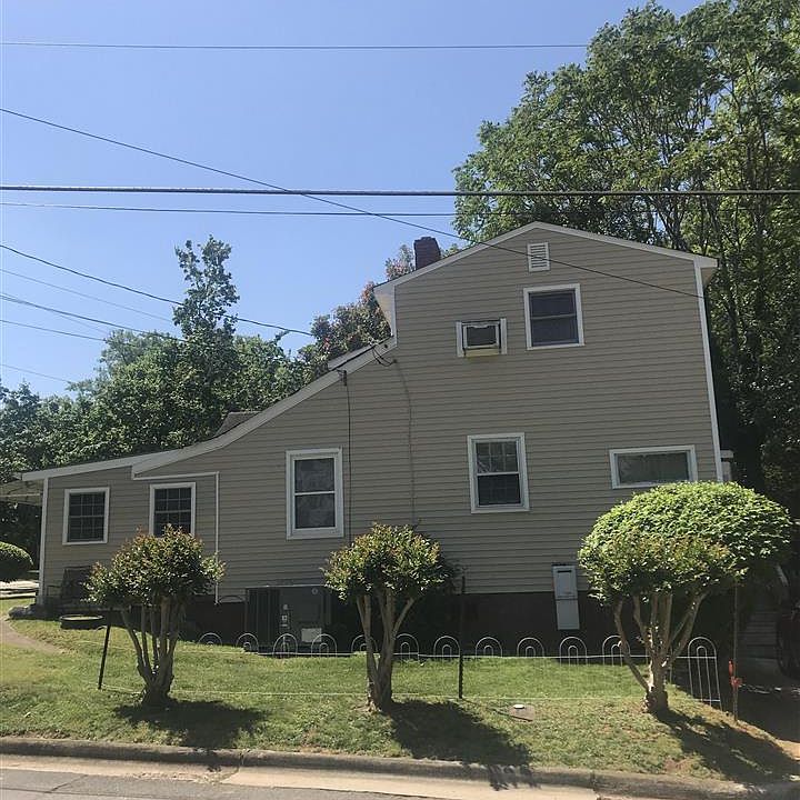 2nd image of 619 Chamberlain St