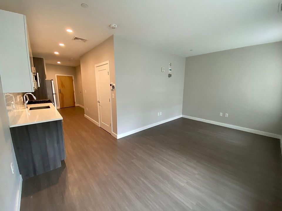 2nd image of 230 Bridge St #307