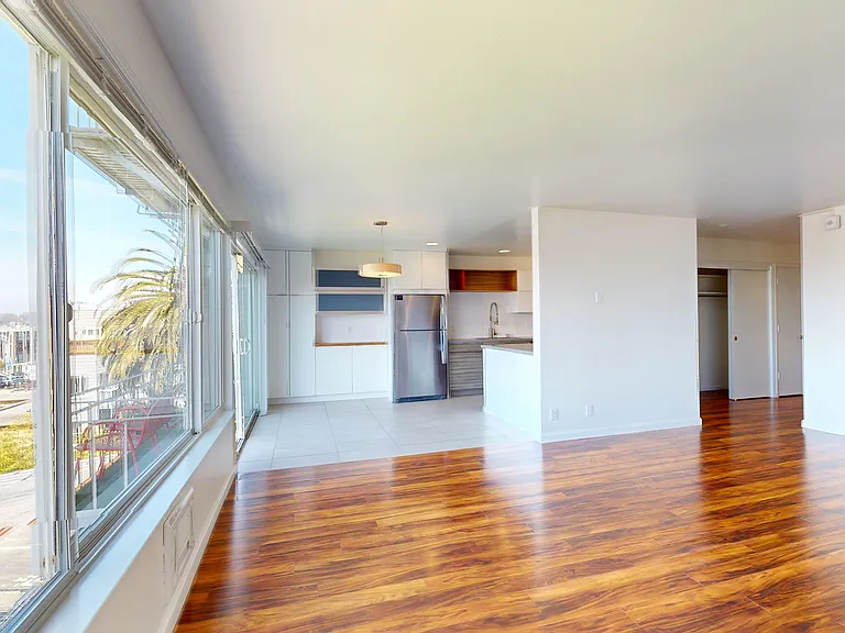 2642 Greenwich St #102 — Photo 6