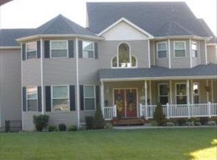 19644 Sunset Rdg, Saint Joseph, MO 64505