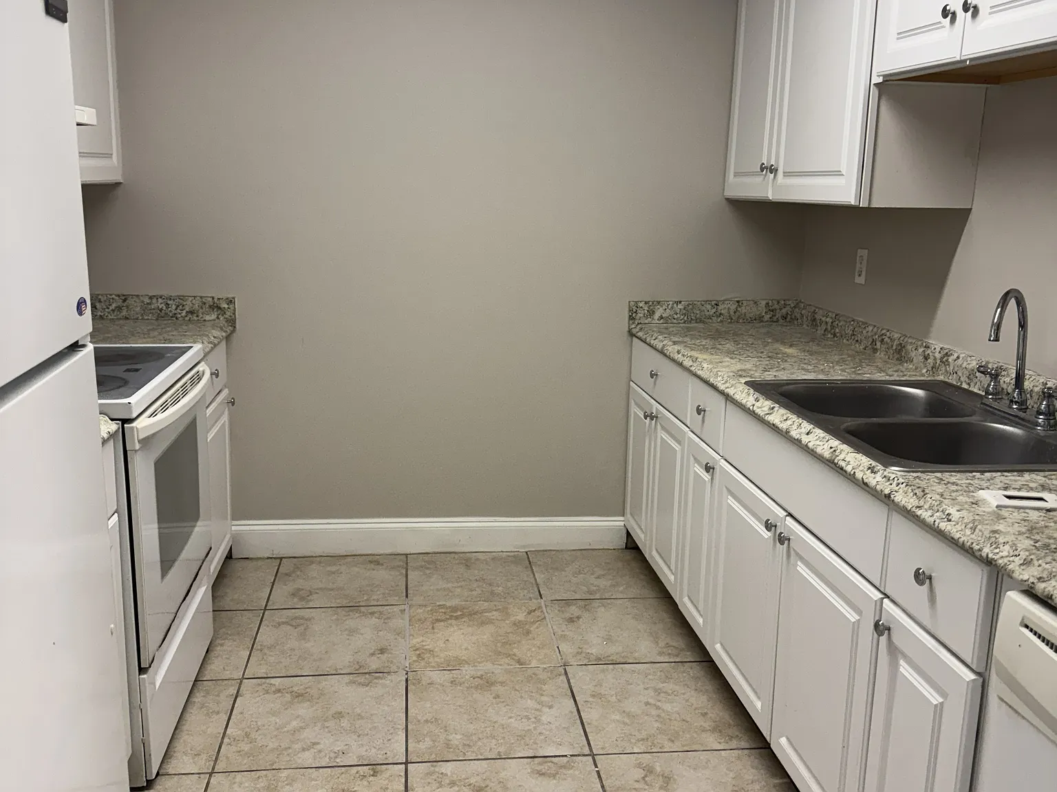 2421 Granada Ave — Photo 3