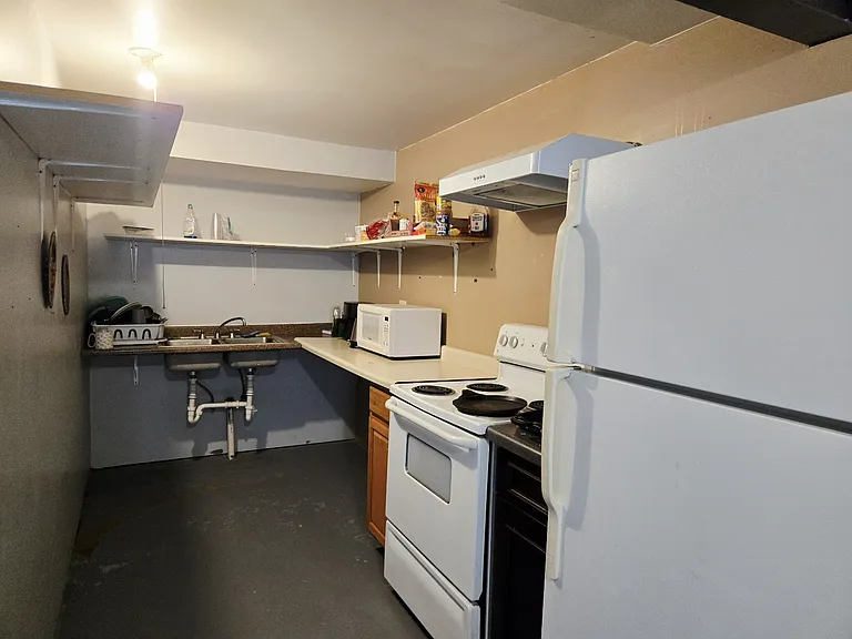 209 Trask St — Photo 15