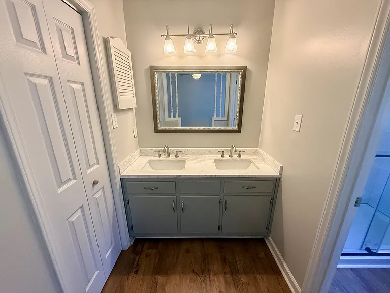 146 Greentree Dr — Photo 10