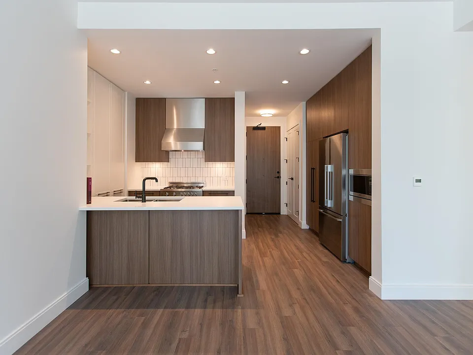 6999 Cambie St #2XX