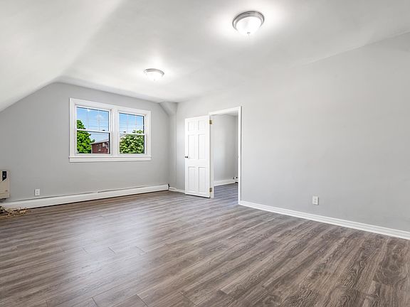 5th image of 59-11 157th St #2