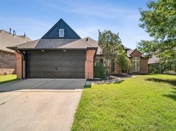 9409 S 73rd East Pl, Tulsa, OK 74133